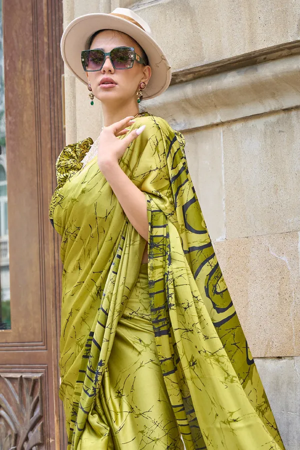 Fern_Green_Premium_Digital_Print_Saree_With_Blouse_Piece_For_Women_&_Girls