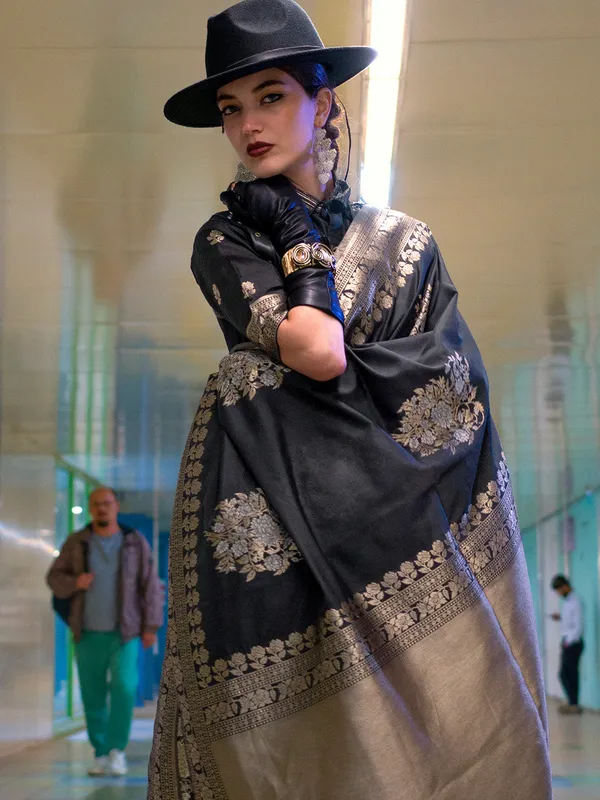 Black_Premium_Katan_Silk_With_Blouse_Piece_For_Women_&_Girls