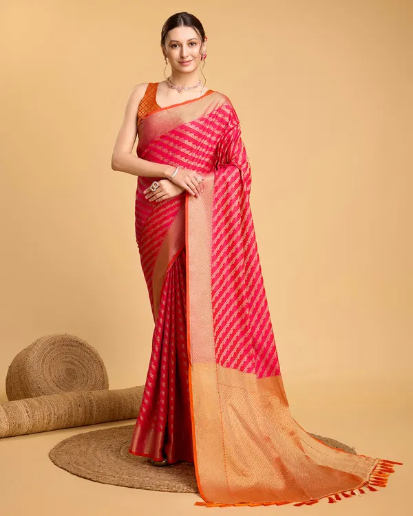 Red_Patola_Silk_Weaved_Saree_With_Contrast_Meenakari_Saree_For_Women_&_Girls