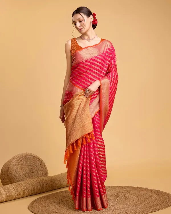 Red_Patola_Silk_Weaved_Saree_With_Contrast_Meenakari_Saree_For_Women_&_Girls