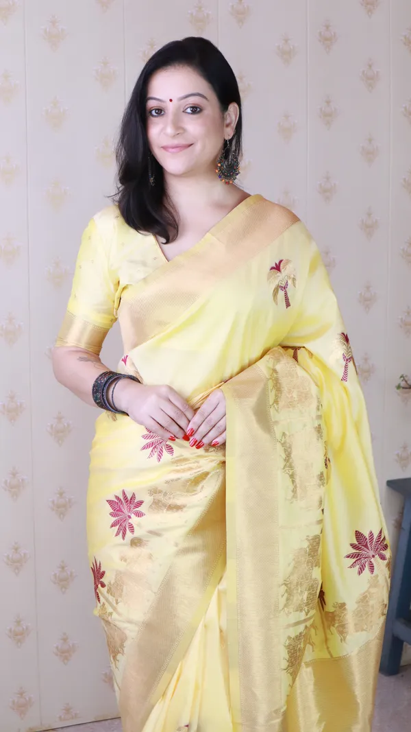 Light_Yellow_Soft_Silk_With_Flower_Meenakari_Motifs_Saree_With_Blouse_Piece_For_Women_&_Girl