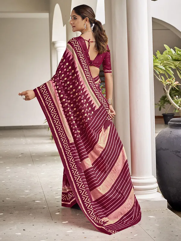Maroon_Premium_Georgette_Saree_With_Blouse_Piece_For_Women_&_Girls