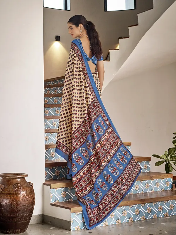 Cream_Premium_Georgette_Saree_With_Blouse_Piece_For_Women_&_Girls