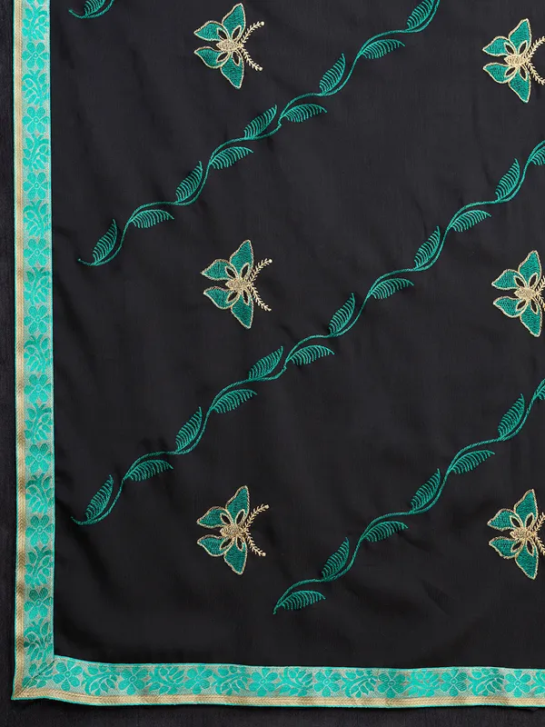 Black_Premium_Georgette_Soft_Silk_With_Blouse_Piece_For_Women_&_Girls