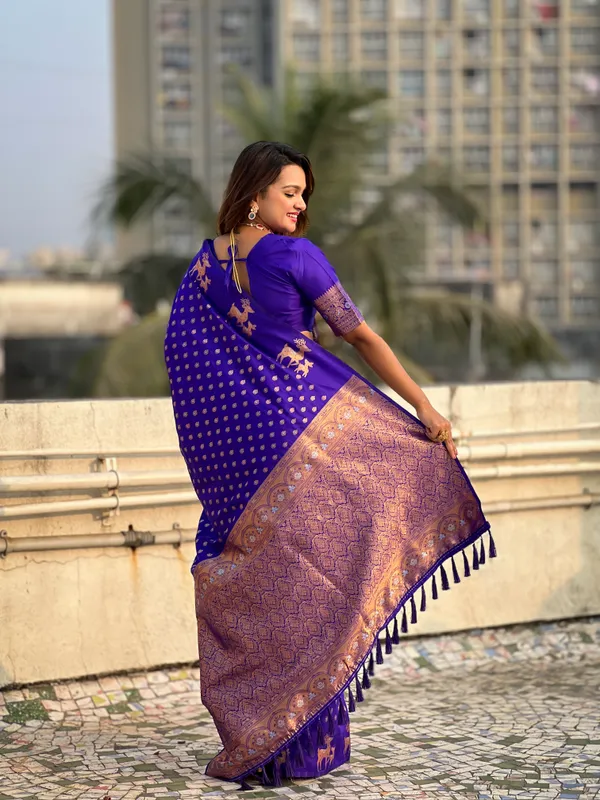 Blue_Premium_Soft_Silk_With_Blouse_Piece_For_Women_&_Girls