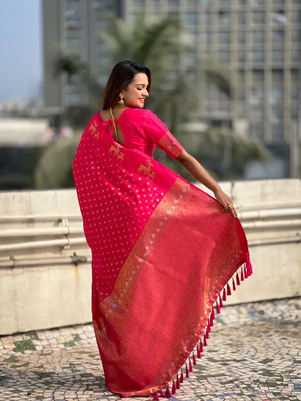 Pink_Premium_Soft_Silk_With_Blouse_Piece_For_Women_&_Girls