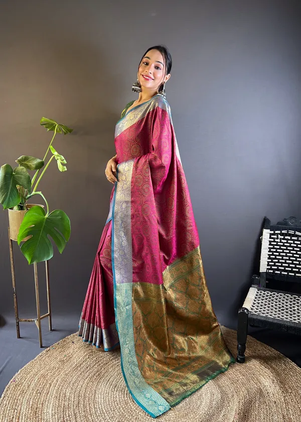 Pink_Premium_Soft_Kashmiri_Silk_With_Blouse_Piece_For_Women_&_Girls