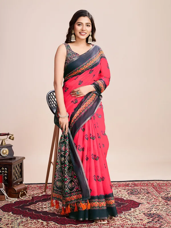 Pink_Premium_Semi_Linen_Saree_With_Blouse_Piece_For_Women_&_Girls