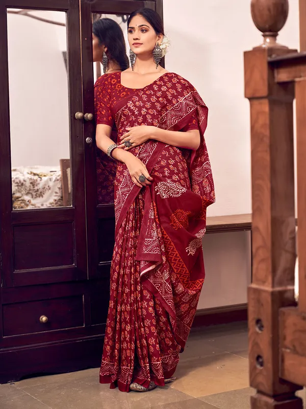 Red_Premium_Georgette_Saree_With_Blouse_Piece_For_Women_&_Girls
