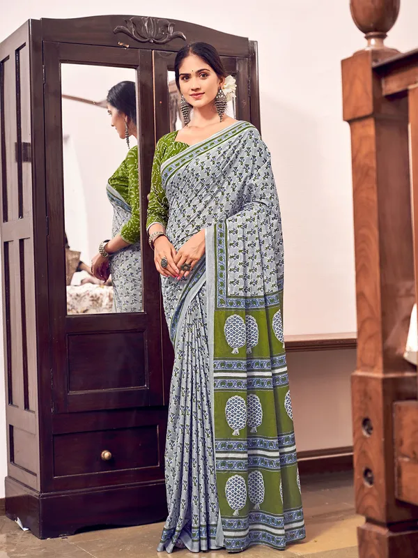 Grey_&_Green_Premium_Georgette_Saree_With_Blouse_Piece_For_Women_&_Girls