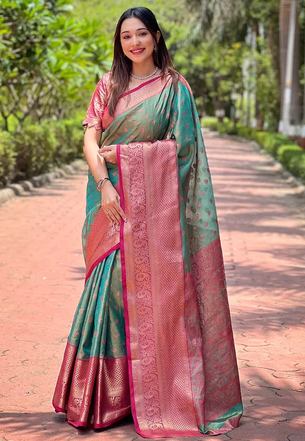 Forest_Green_Premium_Kanjivaram_Saree_With_Blouse_Piece_For_Women_&_Girls