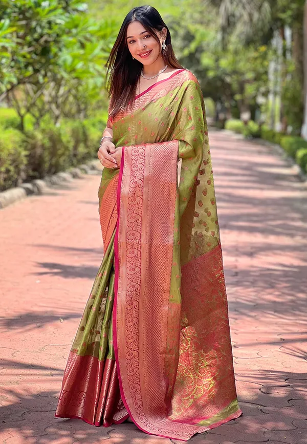 Mehandi_Green_Premium_Kanjivaram_Saree_With_Blouse_Piece_For_Women_&_Girls