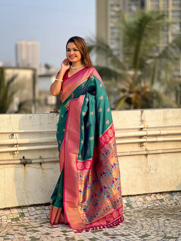 Green_Pink_Premium_Soft_Silk_With_Blouse_Piece_For_Women_&_Girls
