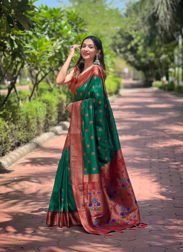Dark_Green_Premium_Paithani_Saree_With_Blouse_Piece_For_Women_&_Girls