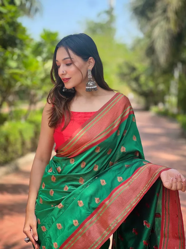 Dark_Green_Premium_Paithani_Saree_With_Blouse_Piece_For_Women_&_Girls