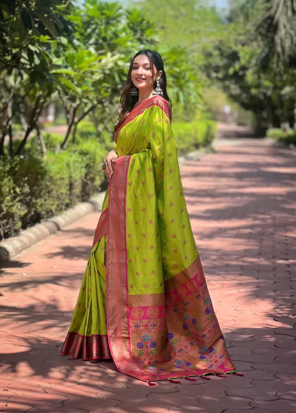 Mehandi_Green_Premium_Paithani_Saree_With_Blouse_Piece_For_Women_&_Girls