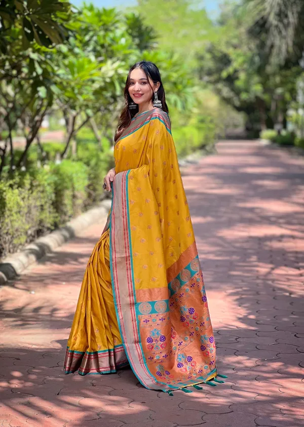 Gold_Yellow_Premium_Paithani_Saree_With_Blouse_Piece_For_Women_&_Girls