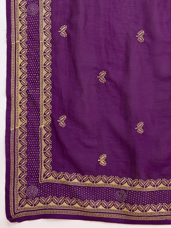 Violet_Premium_Vichitra_Soft_Silk_With_Blouse_Piece_For_Women_&_Girls