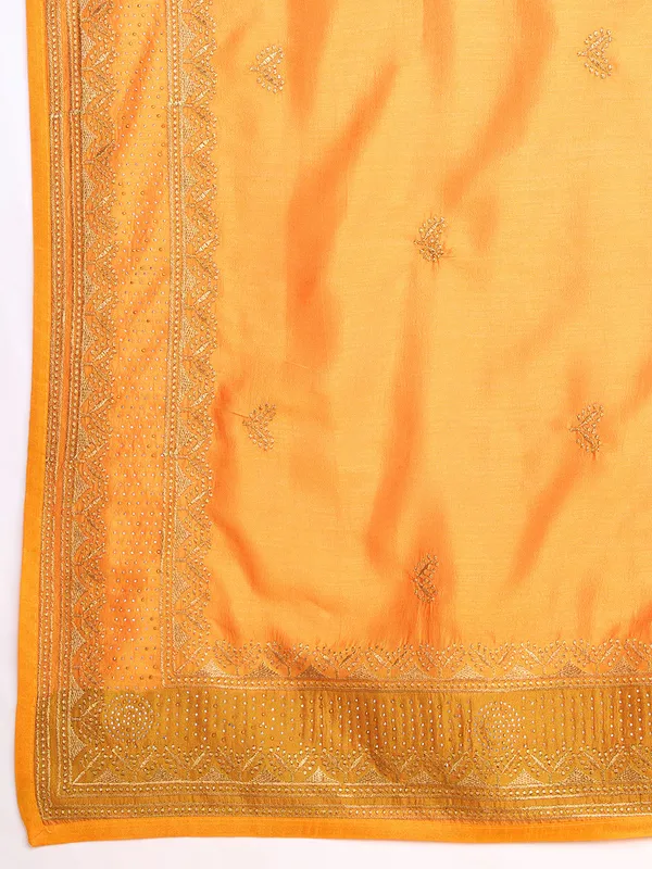 Yellow_Premium_Vichitra_Soft_Silk_With_Blouse_Piece_For_Women_&_Girls