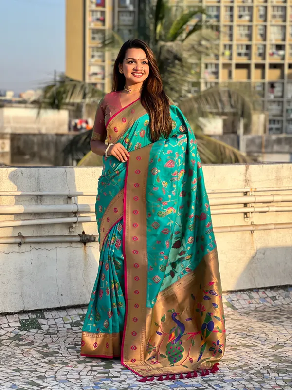 Firozi_Premium_Paithani_Saree_With_Blouse_Piece_For_Women_&_Girls