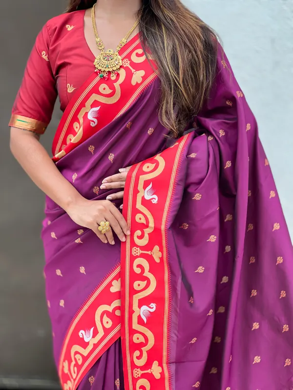 Magenta_Paithani_Saree_With_Gold_Zari_Meenakari_Motifs_Saree_With_Blouse_Piece_For_Women_&_Girl