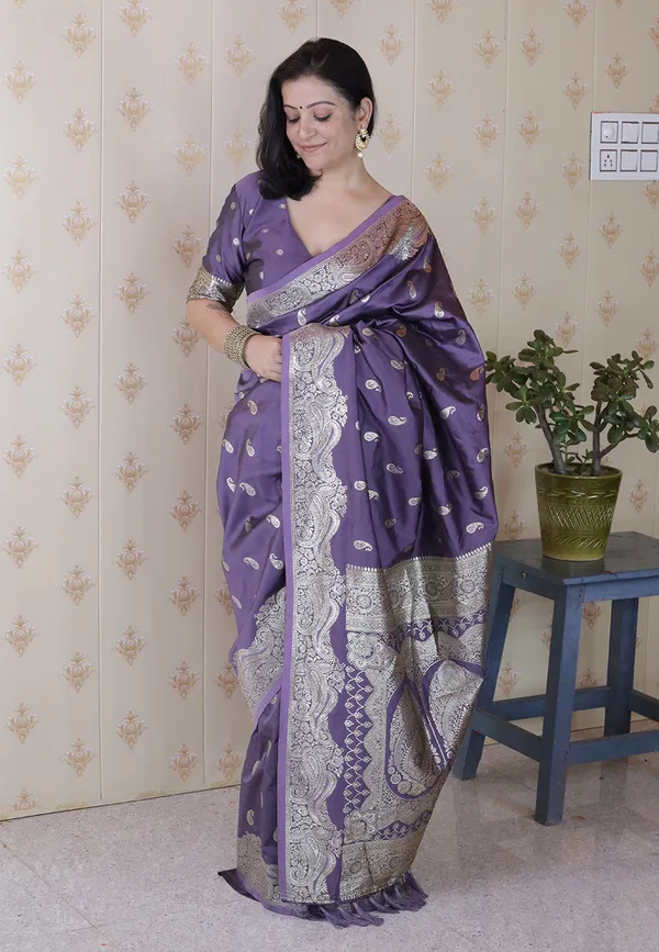 Lavender_Premium_Banarasi_Soft_Silk_With_Silver_Zari_Jaal_Weaved_Saree_With_Blouse_Piece_For_Women_&_Girl