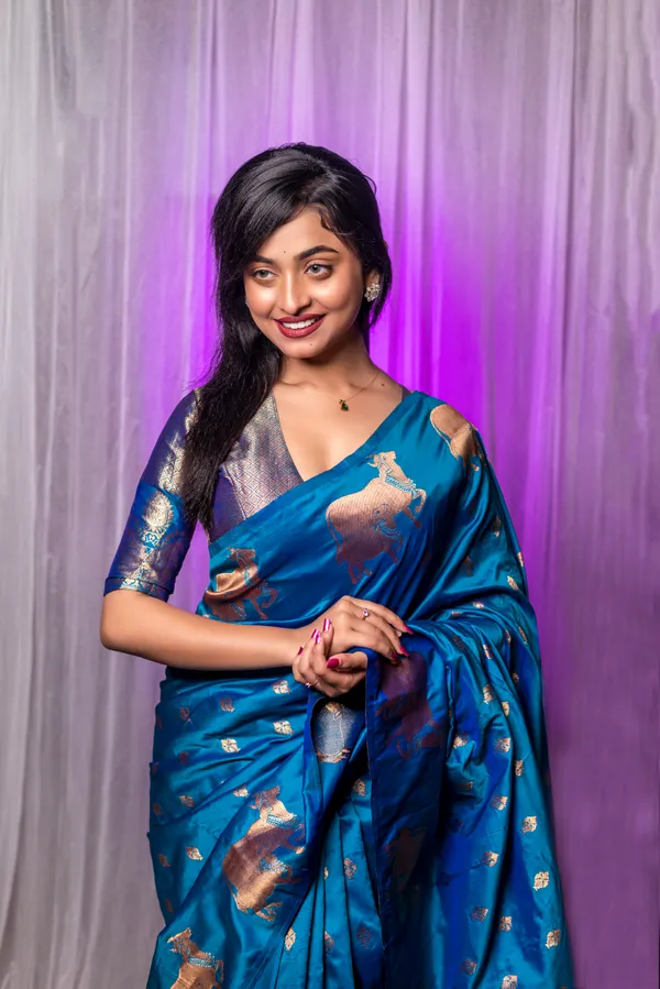 Royal_Blue_Soft_Moonga_Silk_With_Zari_Motifs_Saree_With_Blouse_Piece_For_Women_&_Girl