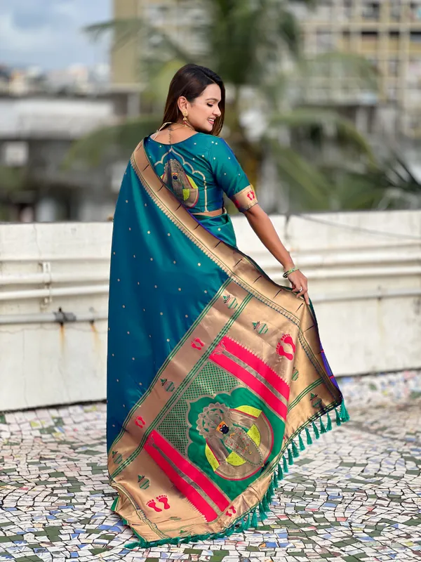 Turquoise_Blue_Soft_Silk_With_Floral_Motifs_Weaved_Saree_With_Blouse_Piece_For_Women_&_Girl