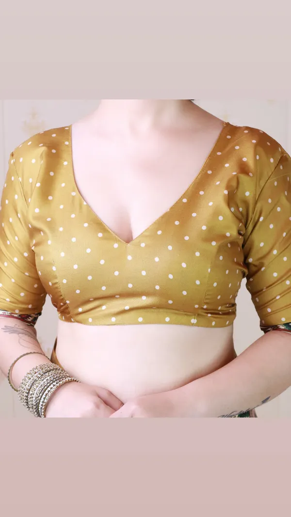 Gold_Katki_Silk_With_Floral_Prints_Saree_With_Blouse_Piece_For_Women_&_Girl