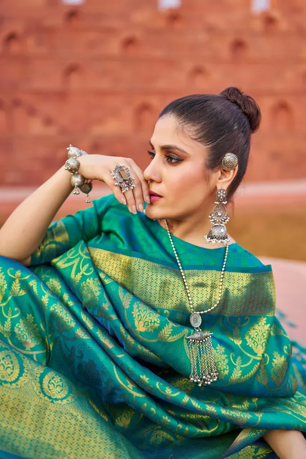 Green_Soft_Silk_For_Women_&_Girls
