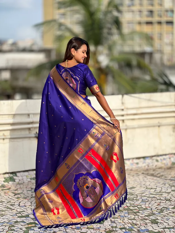 Dark_Blue_Soft_Silk_With_Floral_Motifs_Weaved_Saree_With_Blouse_Piece_For_Women_&_Girl