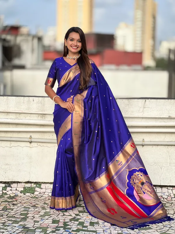 Dark_Blue_Soft_Silk_With_Floral_Motifs_Weaved_Saree_With_Blouse_Piece_For_Women_&_Girl