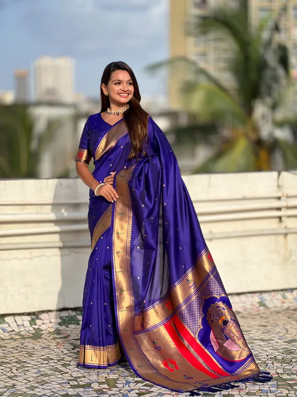 Dark_Blue_Soft_Silk_With_Floral_Motifs_Weaved_Saree_With_Blouse_Piece_For_Women_&_Girl