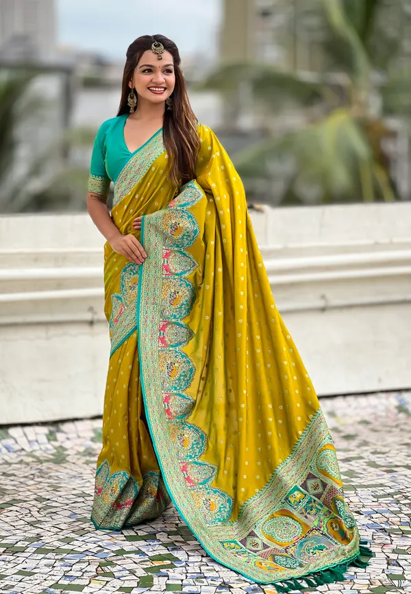 Mehandi_Pashmina_Darbari_Saree_With_Gold_Zari_Weaved_Saree_With_Blouse_Piece_For_Women_&_Girl