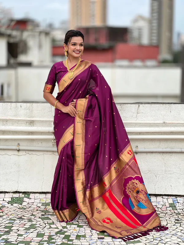 Maroon_Soft_Silk_With_Floral_Motifs_Weaved_Saree_With_Blouse_Piece_For_Women_&_Girl
