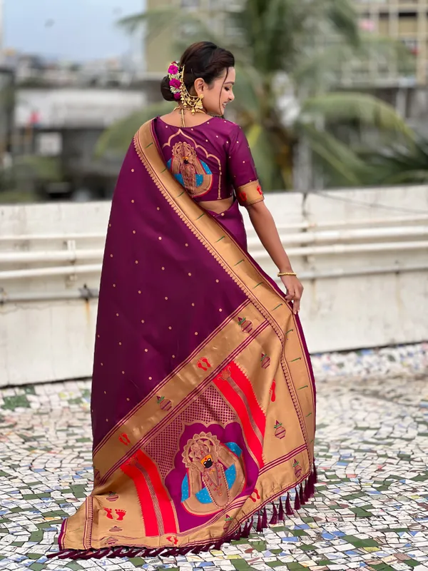 Maroon_Soft_Silk_With_Floral_Motifs_Weaved_Saree_With_Blouse_Piece_For_Women_&_Girl