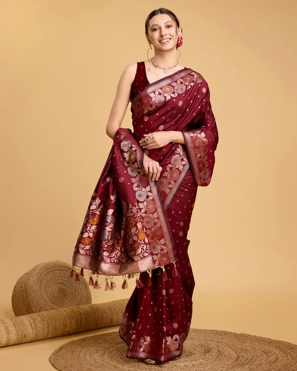 Red_Patola_Silk_Weaved_Saree_With_Contrast_Meenakari_Saree_For_Women_&_Girls