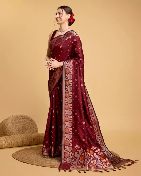 Red_Patola_Silk_Weaved_Saree_With_Contrast_Meenakari_Saree_For_Women_&_Girls