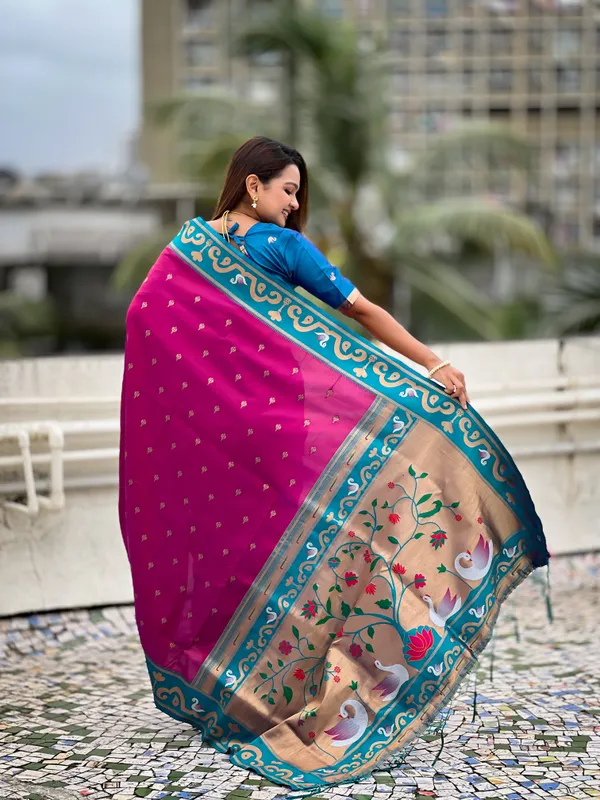 Magenta_Paithani_Saree_With_Gold_Zari_Meenakari_Motifs_Saree_With_Blouse_Piece_For_Women_&_Girl