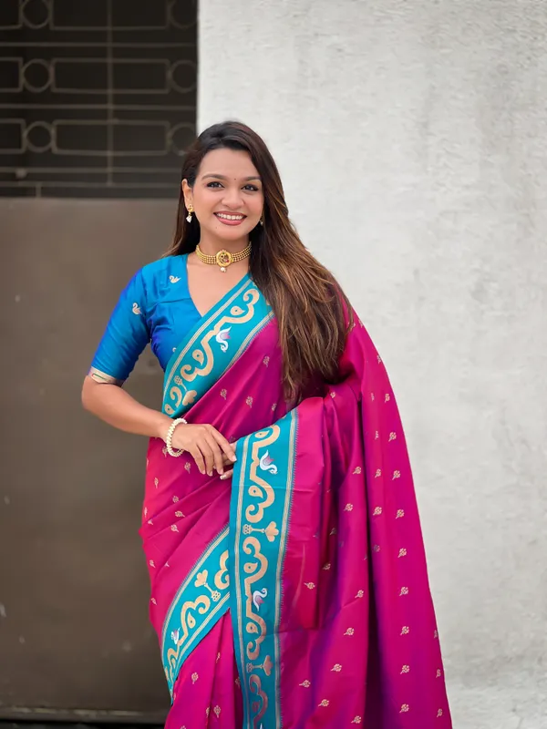 Magenta_Paithani_Saree_With_Gold_Zari_Meenakari_Motifs_Saree_With_Blouse_Piece_For_Women_&_Girl