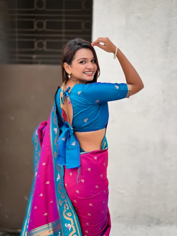 Magenta_Paithani_Saree_With_Gold_Zari_Meenakari_Motifs_Saree_With_Blouse_Piece_For_Women_&_Girl