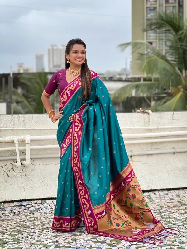 Magenta_Paithani_Saree_With_Gold_Zari_Meenakari_Motifs_Saree_With_Blouse_Piece_For_Women_&_Girl
