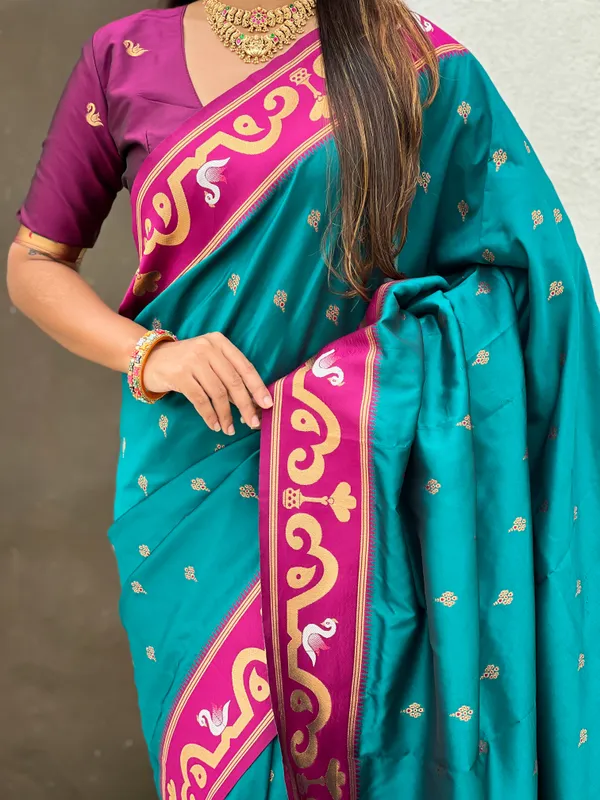 Magenta_Paithani_Saree_With_Gold_Zari_Meenakari_Motifs_Saree_With_Blouse_Piece_For_Women_&_Girl