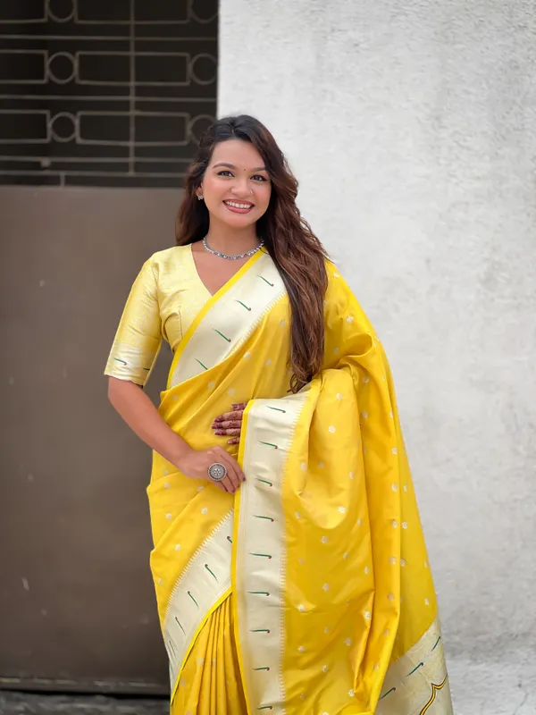 Yellow_Paithani_Saree_With_Silver_Zari_Woven_Motifs_Saree_With_Blouse_Piece_For_Women_&_Girl
