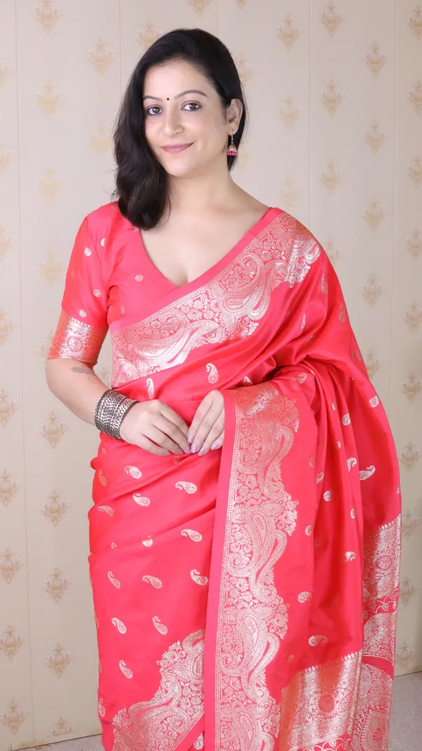 Red_Premium_Banarasi_Soft_Silk_With_Silver_Zari_Jaal_Weaved_Saree_With_Blouse_Piece_For_Women_&_Girl