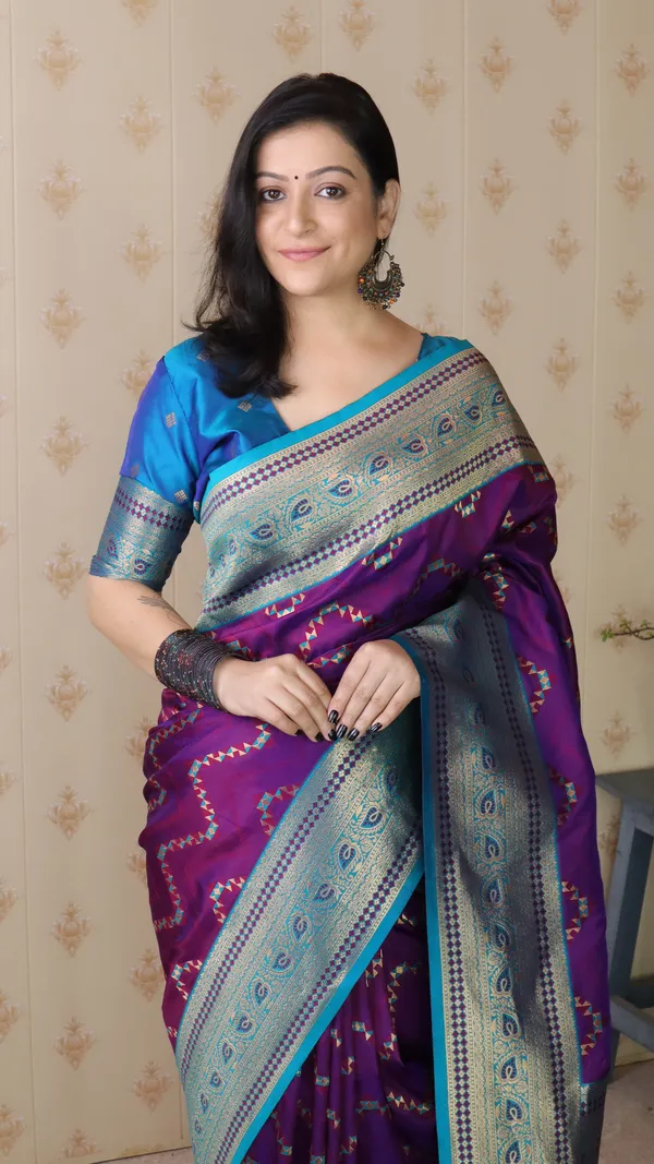 Violet_Premium_Banarasi_Soft_Silk_With_Gold_Zari_Zig_Zag_Geometric_Weaved_Saree_With_Blouse_Piece_For_Women_&_Girl
