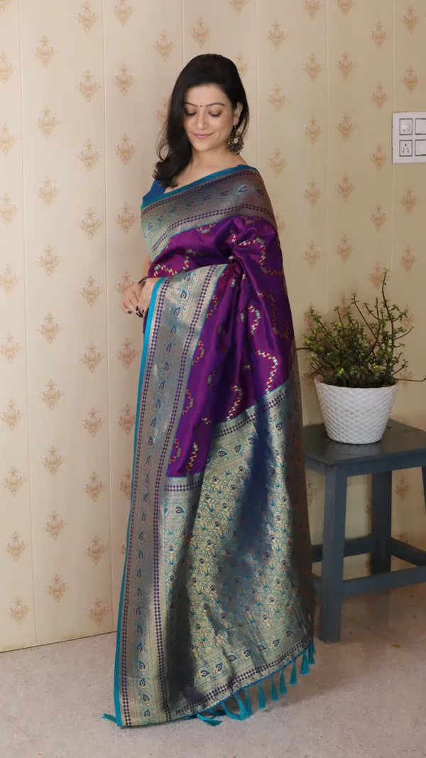 Violet_Premium_Banarasi_Soft_Silk_With_Gold_Zari_Zig_Zag_Geometric_Weaved_Saree_With_Blouse_Piece_For_Women_&_Girl