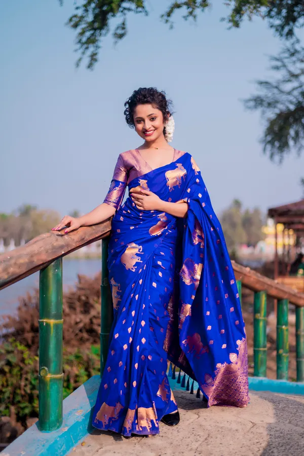 Violet_Soft_Moonga_Silk_With_Zari_Motifs_Saree_With_Blouse_Piece_For_Women_&_Girl