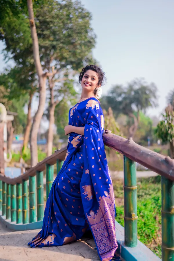 Violet_Soft_Moonga_Silk_With_Zari_Motifs_Saree_With_Blouse_Piece_For_Women_&_Girl