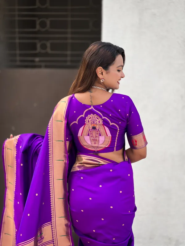 Dark_Purple_Soft_Silk_With_Floral_Motifs_Weaved_Saree_With_Blouse_Piece_For_Women_&_Girl